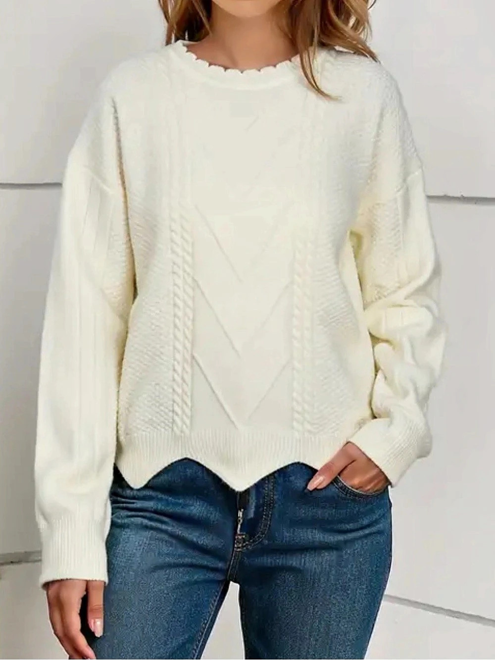 Cable Knit Crew Neck Sweater in Cream
